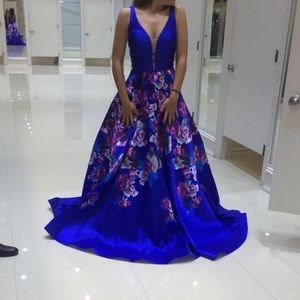 Beautiful prom dress